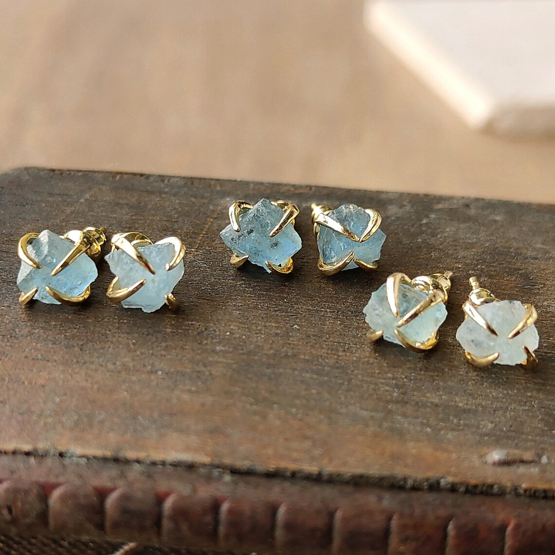 Natural Quartz Claw Earrings - 24K Gold Plated